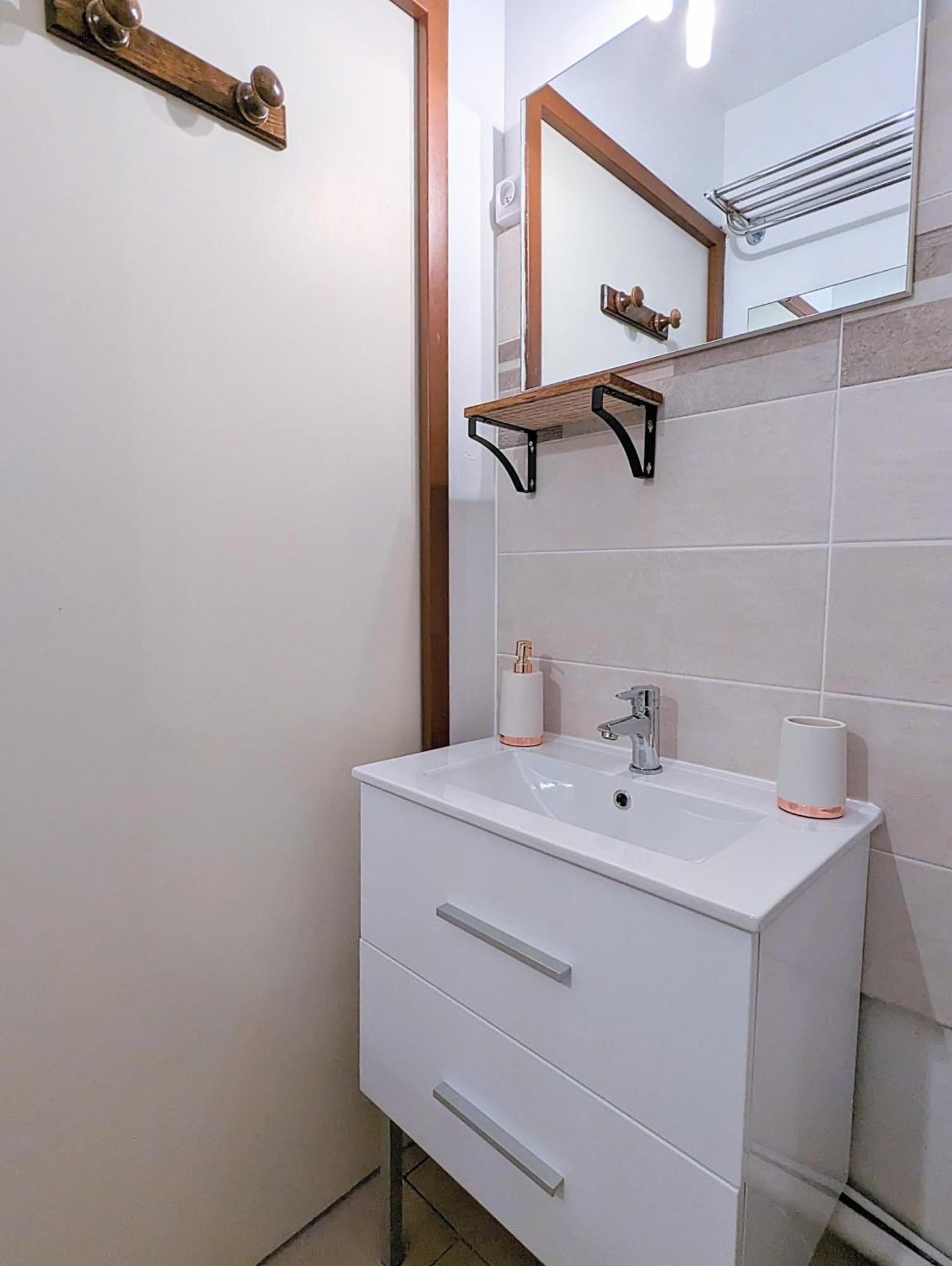 Appartement Au Calme + Parking Agde Luaran gambar